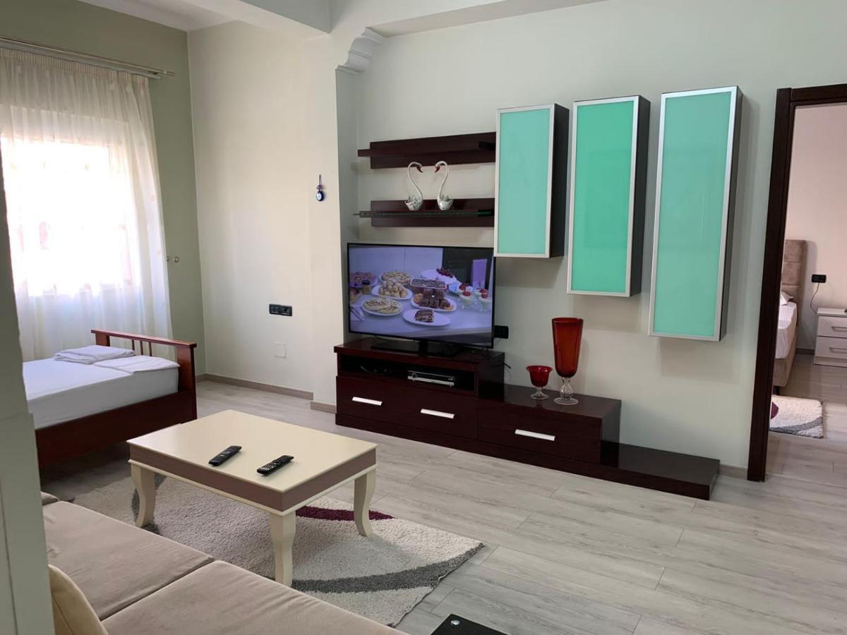 Dadaj Apartments ساراندا المظهر الخارجي الصورة